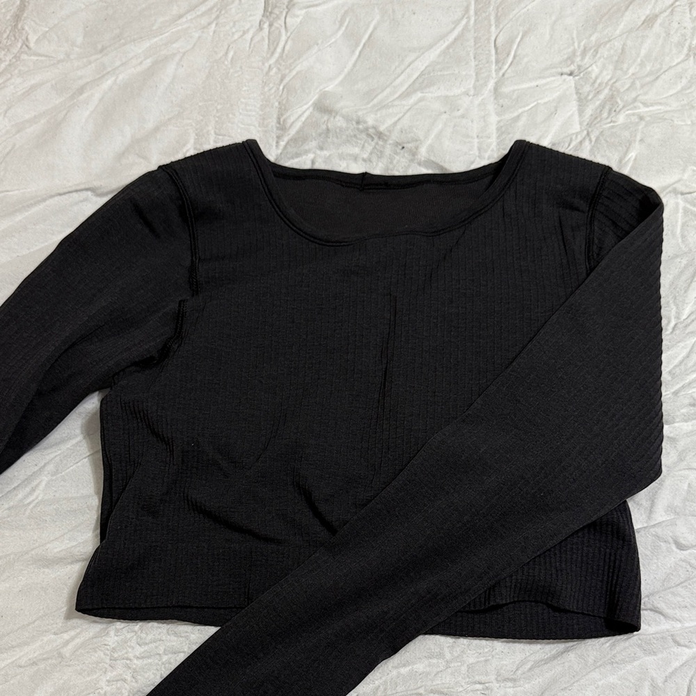 Dark grey lululemon ebb to street cropped long sleeve top